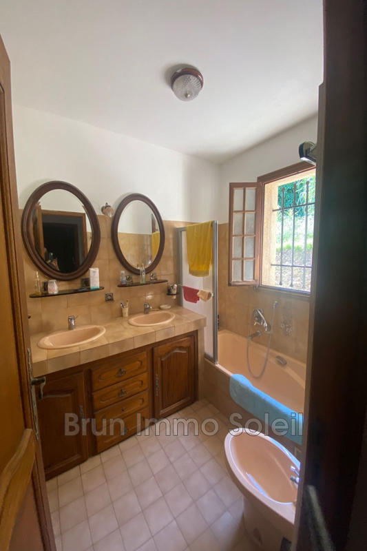 Maison - 193 m² - 7 pièces