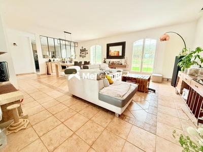 Maison - 190 m² - 7 pièces