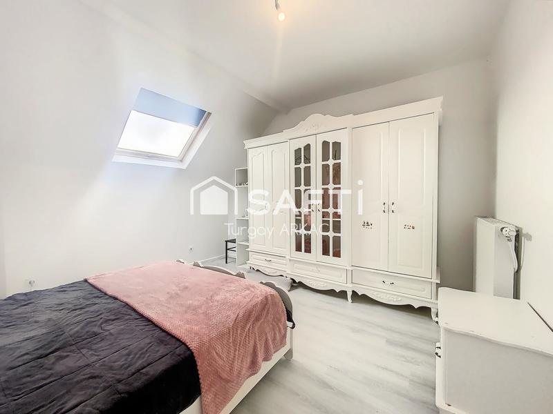 Maison - 236 m² - 8 pièces