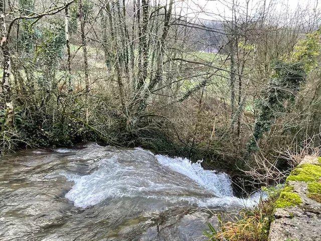 Maison - 318 m² - 7 pièces