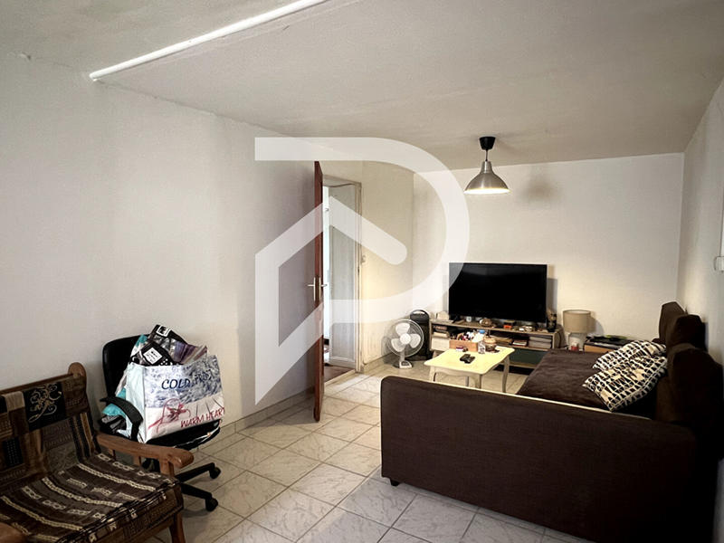 Immeuble - 7 pièces