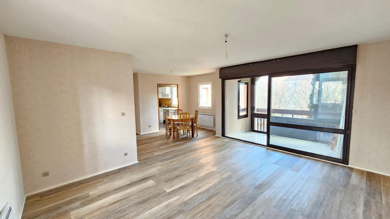 Appartement - 85 m² - 4 pièces