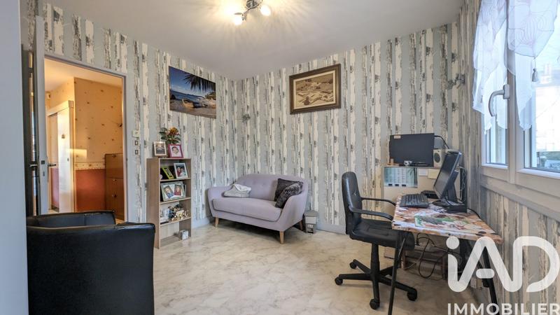 Maison - 90 m² - 5 pièces