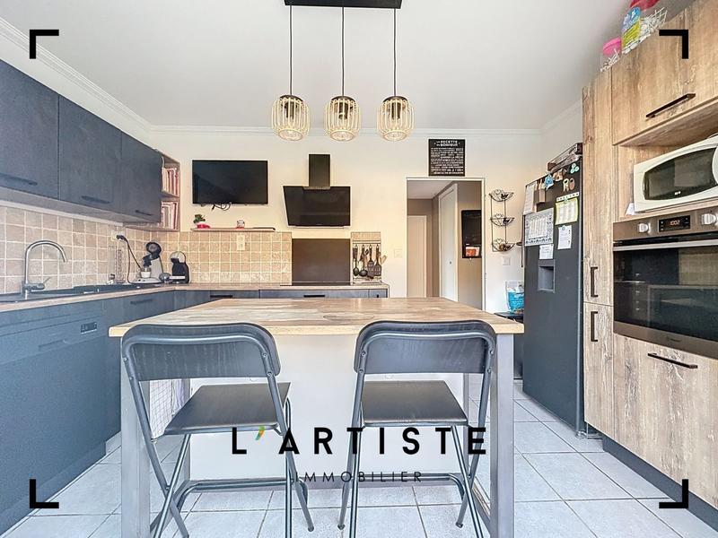 Maison - 175 m² - 7 pièces