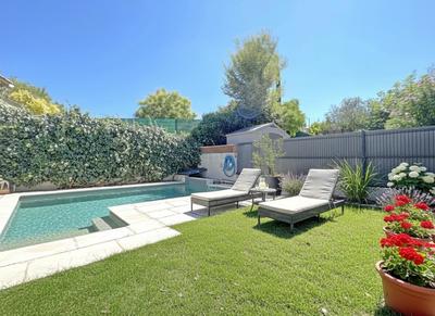 Maison - 95 m² - 5 pièces