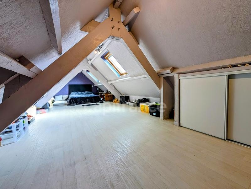 Maison - 106 m² - 5 pièces