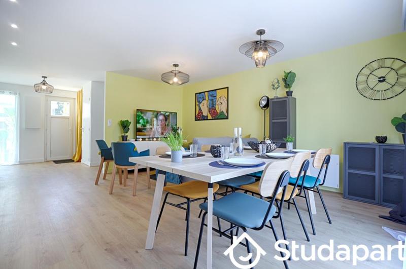 Chambre - 10 m² - 1 pièce