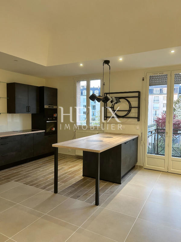 Appartement - 123 m² - 5 pièces