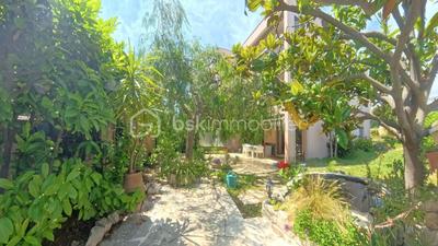 Appartement - 85 m² - 4 pièces