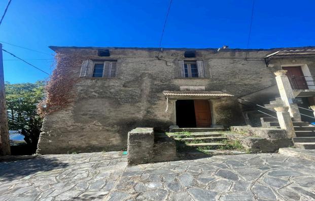 Maison de village - 144 m² - 5 pièces