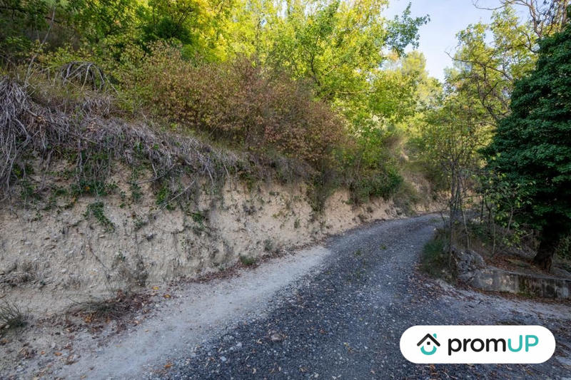 Terrain de loisirs - 2 800 m²