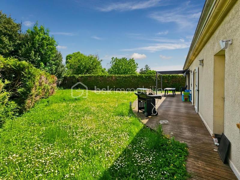 Pavillon - 150 m² - 6 pièces