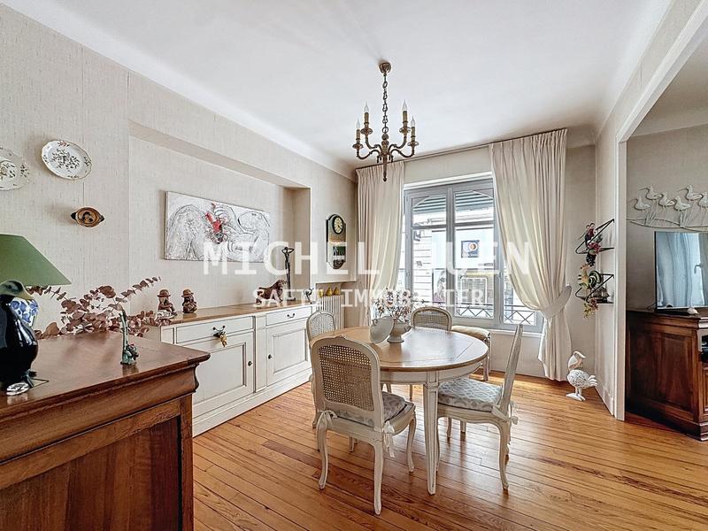 Appartement - 107 m² - 5 pièces