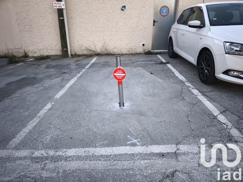 Parking - 12 m²