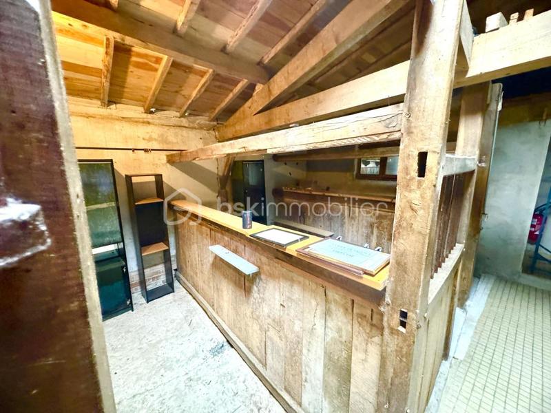 Maison ancienne - 202 m² - 9 pièces