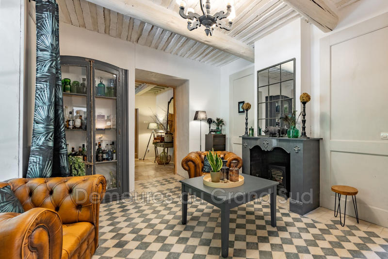 Bastide - 345 m² - 12 pièces