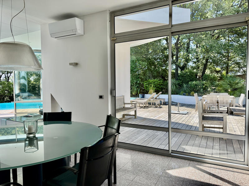 Maison - 346 m² - 6 pièces