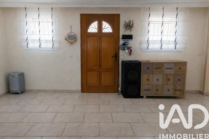 Maison - 219 m² - 6 pièces