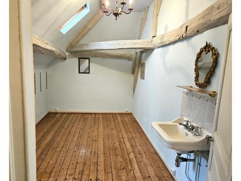 Propriété - 383 m² - 12 pièces