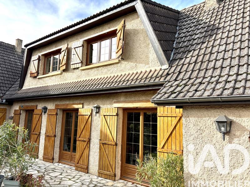 Maison de village - 189 m² - 6 pièces