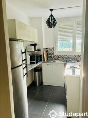 Chambre - 12 m² - 1 pièce