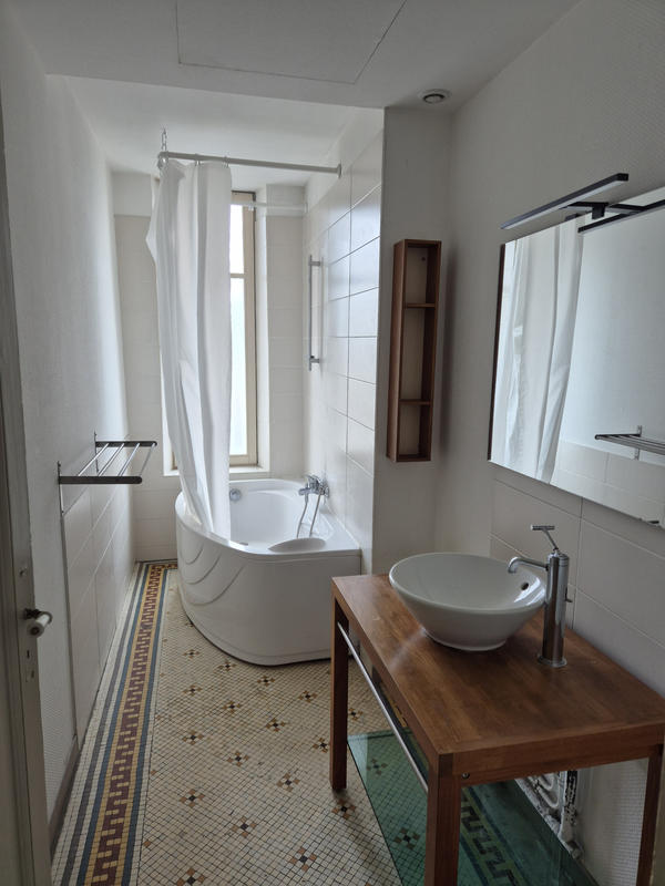 Appartement - 83 m² - 4 pièces