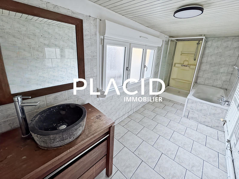 Maison - 104 m² - 4 pièces