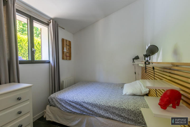 Maison contemporaine - 204 m² - 7 pièces