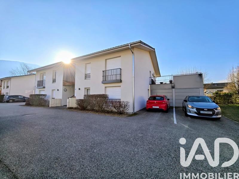 Appartement - 83 m² - 4 pièces