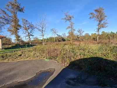 Terrain constructible - 854 m²