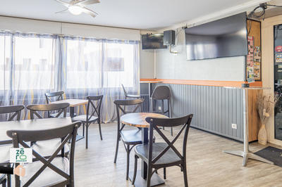 Fonds de commerce - Magasins - 200 m²