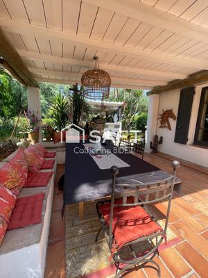 Maison - 575 m² - 21 pièces