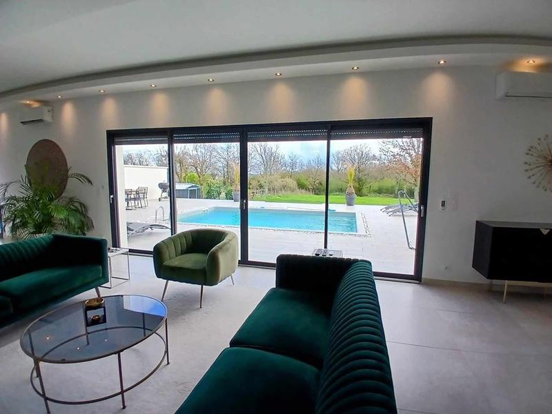 Villa - 230 m² - 6 pièces