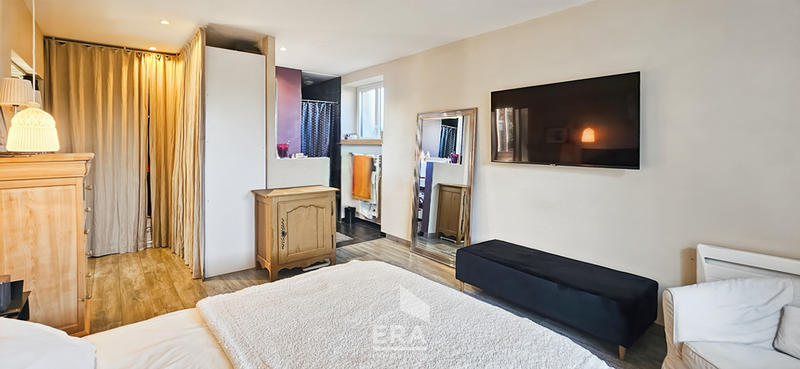 Maison - 180 m² - 5 pièces