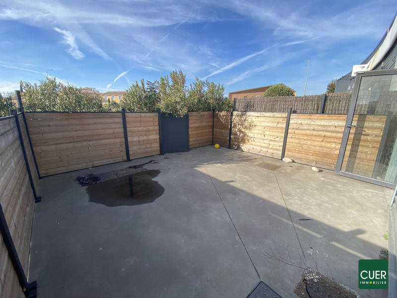 Local commercial - 128 m² - 2 pièces