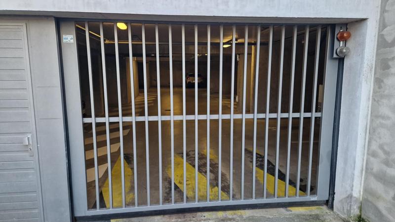 Parking / Garage - 11 m²