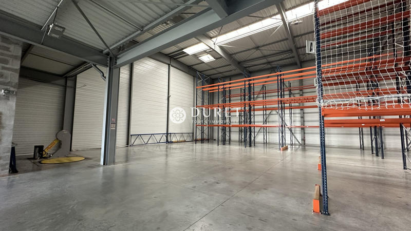 Local d'activités - 1 100 m²