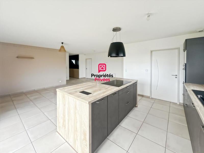 Maison - 90 m² - 5 pièces