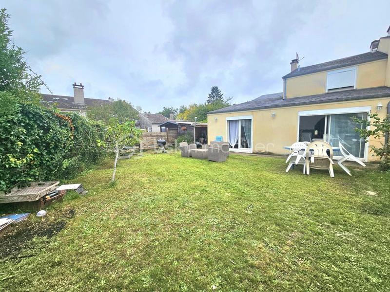 Maison traditionnelle - 108 m² - 5 pièces