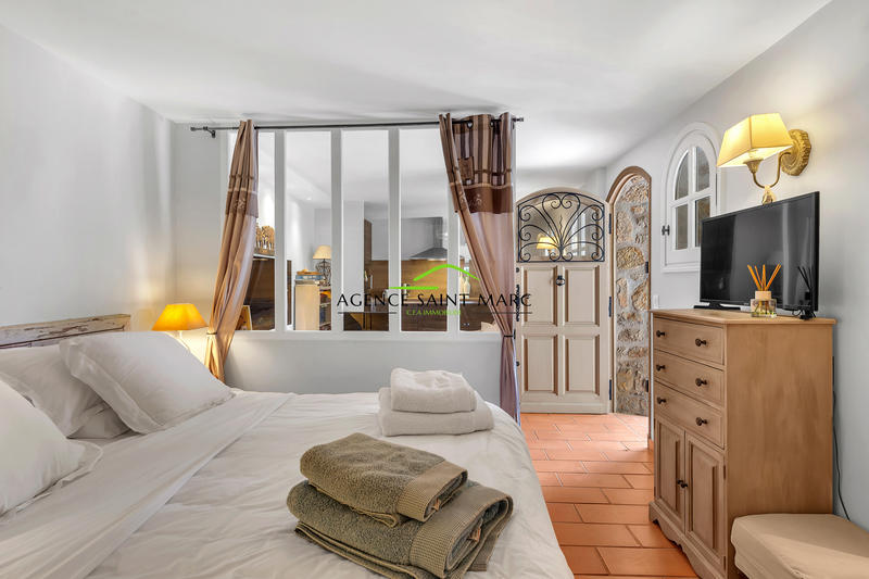 Propriété - 296 m² - 8 pièces