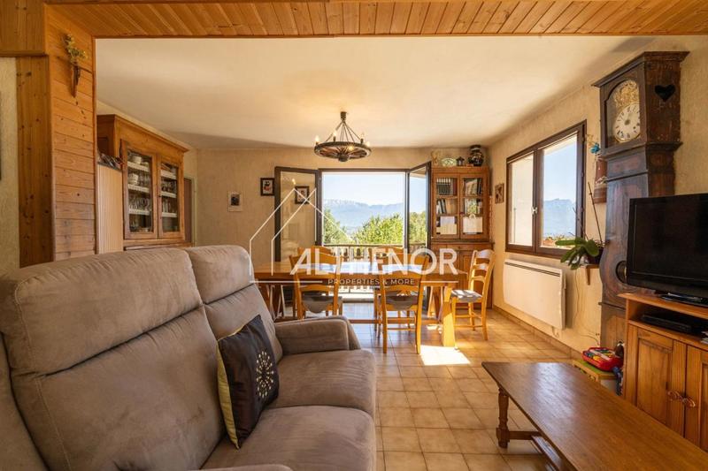 Propriété - 108 m² - 5 pièces