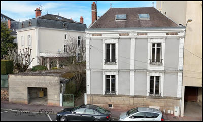 Maison - 191 m² - 10 pièces