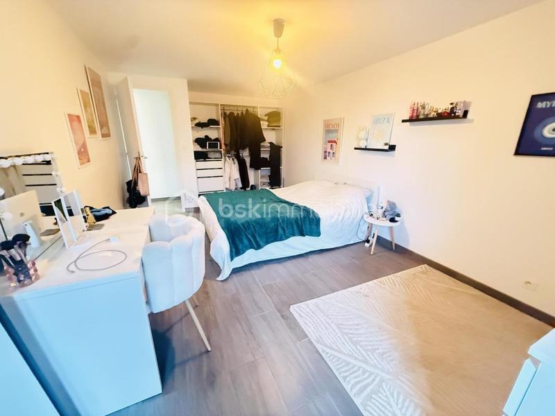 Longère - 296 m² - 6 pièces