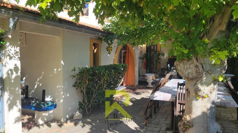 Maison - 169 m² - 8 pièces