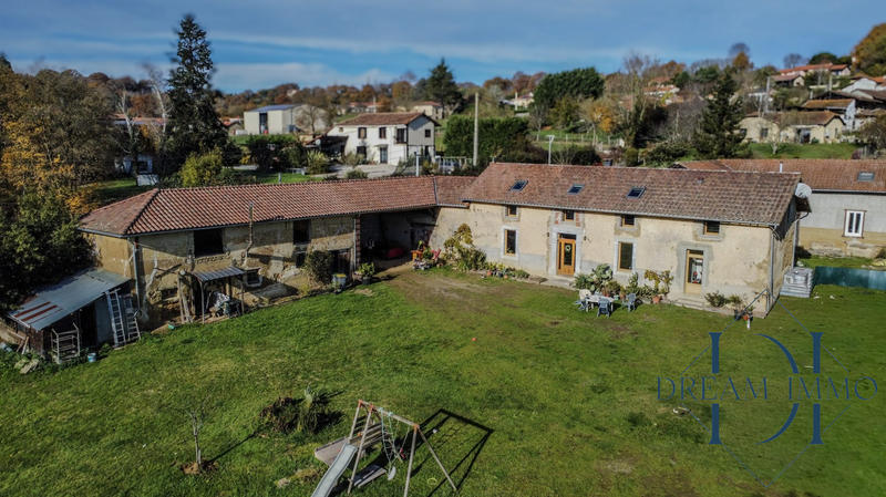 Maison - 217 m² - 6 pièces