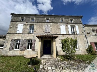 Ferme - 245 m² - 10 pièces