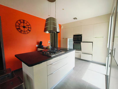 Maison - 136 m² - 6 pièces