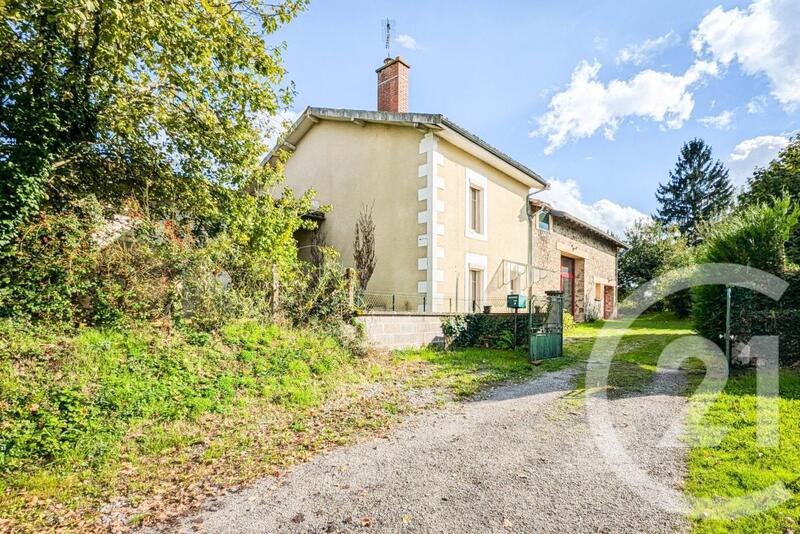 Maison - 262 m² - 5 pièces