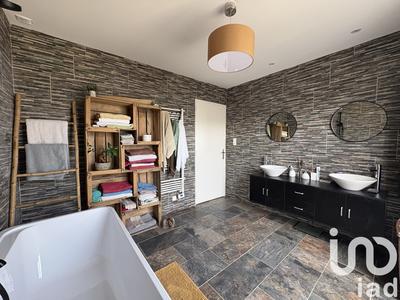 Maison - 104 m² - 5 pièces