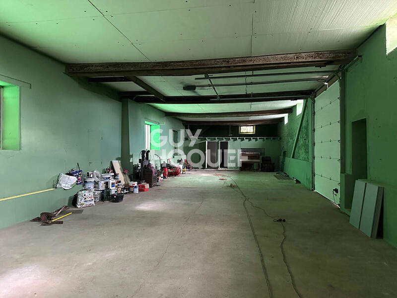 Local d'activité / Entrepôt - 328 m²